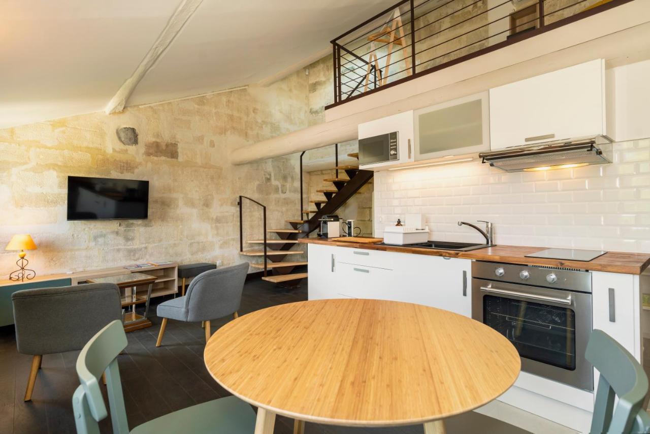 Saint Eloi - Duplex Centre Historique De Villeneuve Les Avignon Екстериор снимка
